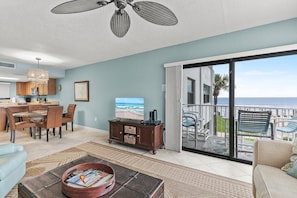 Appart'hôtel, 1 très grand lit et 1 canapé-lit (Ocean Reef Villas 207) | Coin séjour
