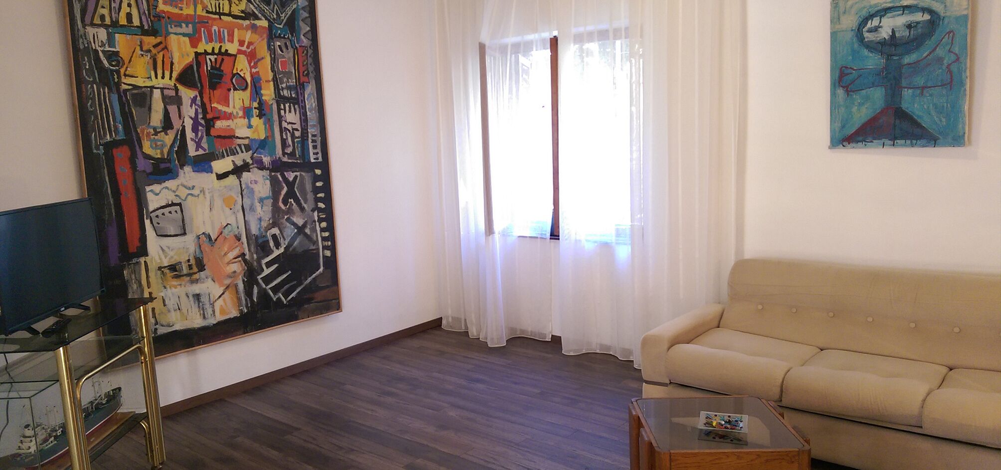 Căn hộ phong cách cổ điển, quang cảnh biển | Khu phòng khách