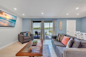 Condo, 1 Katil Raja (King) dengan Katil Sofa (Sea Club #25 - Dolphin's Watch) | Ruang tamu
