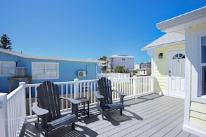 House, 1 Queen Bed with Sofa bed (Island Paradise 4) | Terrace/patio