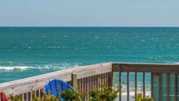 Studio (3 Bedrooms) | Property amenity