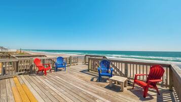 Studio (3 Bedrooms) | Property amenity