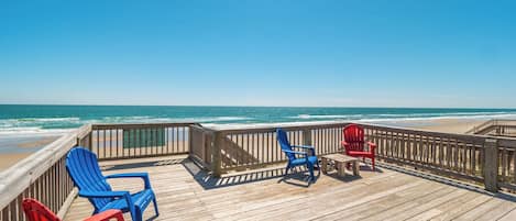 Studio (3 Bedrooms) | Front of property