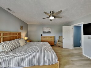 Studio (3 Bedrooms) | Property amenity