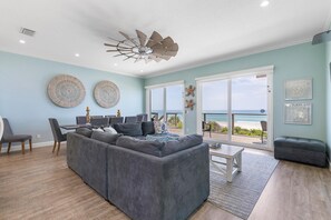 House, Multiple Beds (Ocean Dream) | Living area - Ocean Dream (New Smyrna Beach)