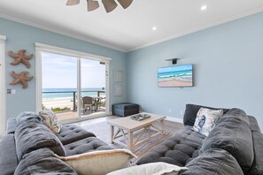 House, Multiple Beds (Ocean Dream) | Living area - Ocean Dream (New Smyrna Beach)