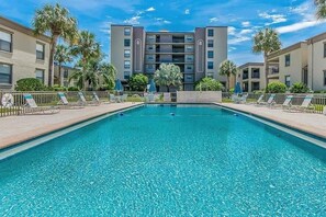 Lejlighed - 1 kingsize-seng (Sea Club #6 - Footprints in the Sand) | Pool | Opvarmet pool
