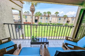 Condo, 1 King Bed (Sea Club #6 - Footprints in the Sand) | Property grounds