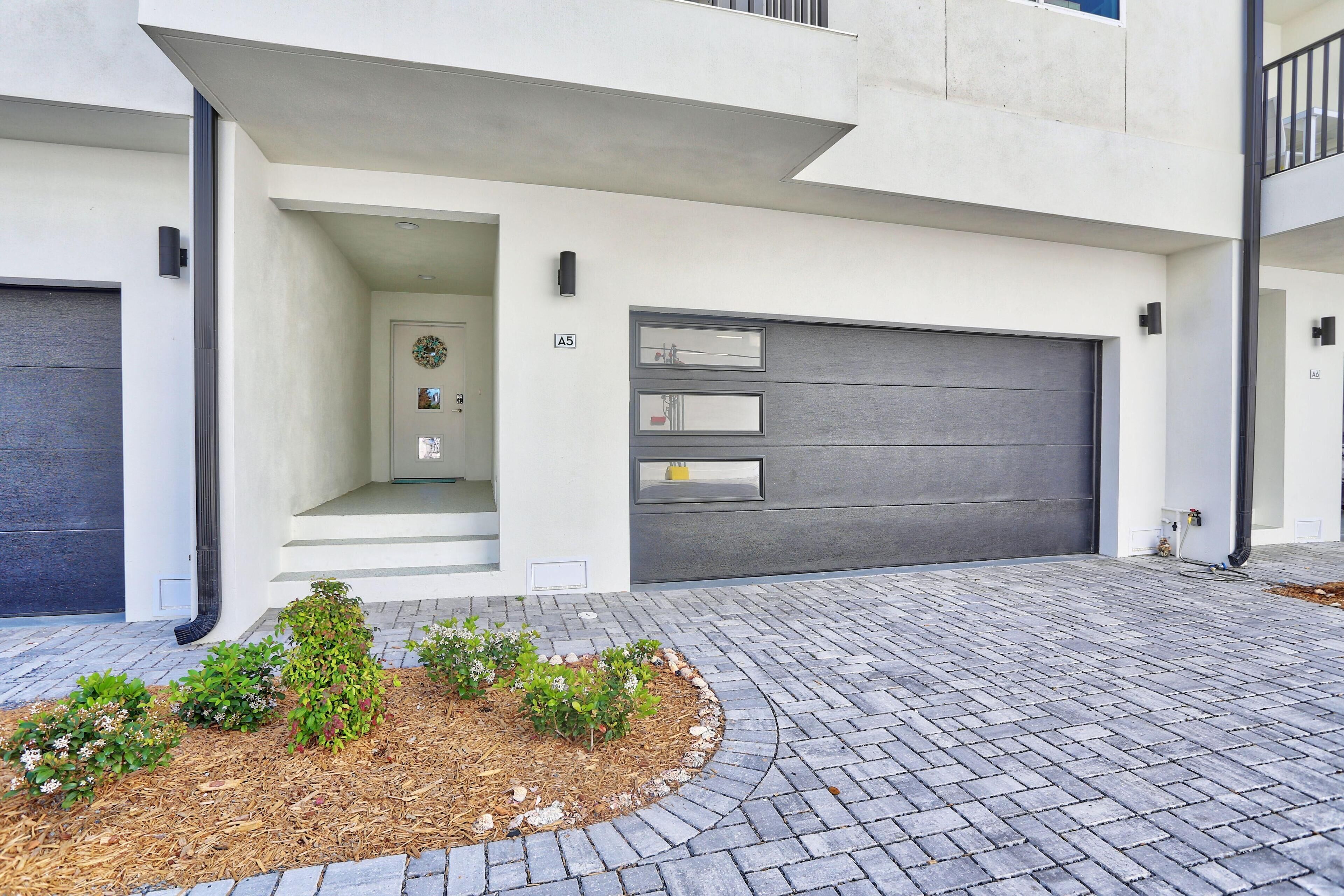 Rumah, Beberapa Tempat Tidur (Azul Townhomes A5) | Detail eksterior