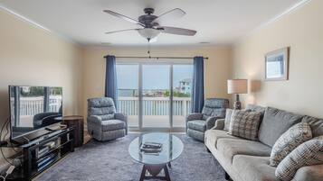 Studio (4 Bedrooms) | Property amenity