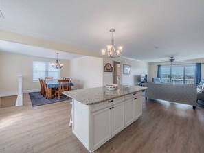 Estudio (4 Bedrooms) | Servicio de la propiedad