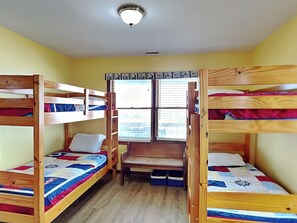 Studio (4 Bedrooms) | Property amenity