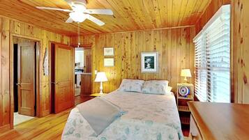 Studio (3 Bedrooms) | Property amenity