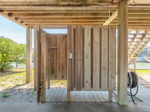 Studio (4 Bedrooms) | Property amenity - Sellers by Topsail Realty (Holly Ridge)