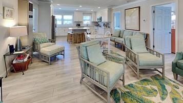 Studio (4 Bedrooms) | Property amenity