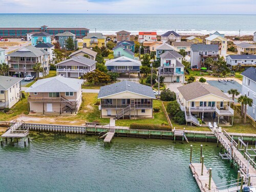 Lindy-B by Topsail Realty