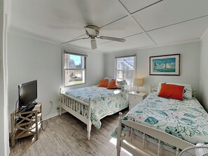 Studio (4 Bedrooms) | Property amenity - Lindy-B by Topsail Realty (Holly Ridge)