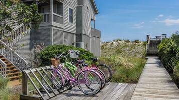 Studio (2 Bedrooms) | Property amenity