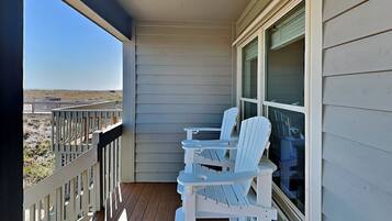 Studio (2 Bedrooms) | Property amenity