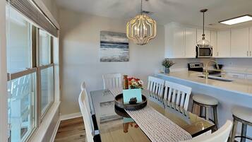 Studio (2 Bedrooms) | Property amenity