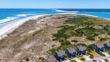 Studio (2 Bedrooms) | Property amenity