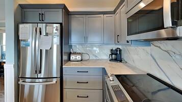 Studio (2 Bedrooms) | Property amenity