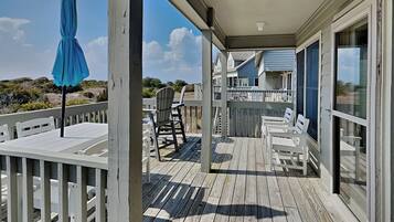 Studio (2 Bedrooms) | Property amenity