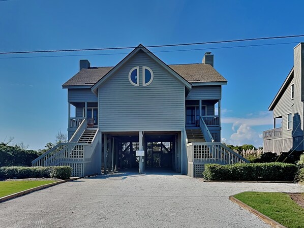 Studio (2 Bedrooms) | Property amenity