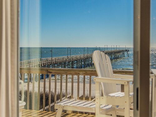 Jolly Dave's by Topsail Realty
