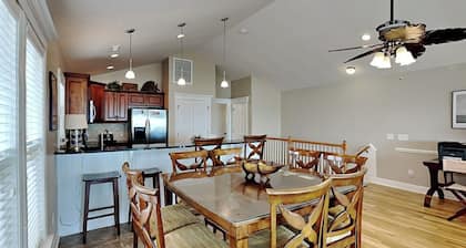 Jolly Dave's by Topsail Realty