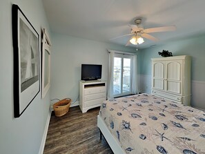 Studio (4 Bedrooms) | Property amenity - Jolly Dave's by Topsail Realty (Holly Ridge)