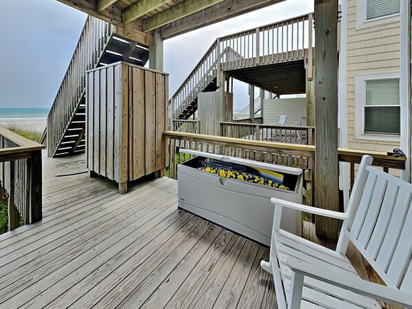 Studio (4 Bedrooms) | Property amenity - Jolly Dave's by Topsail Realty (Holly Ridge)