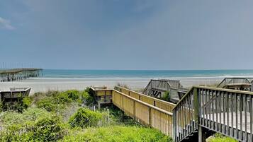 Studio (4 Bedrooms) | Property amenity