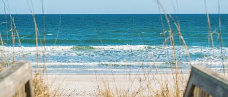 Studio (4 Bedrooms) | Kemudahan hartanah