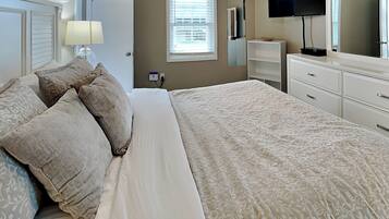 Studio (4 Bedrooms) | Property amenity