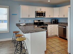 Studio (4 Bedrooms) | Tiện nghi, dịch vụ nơi lưu trú