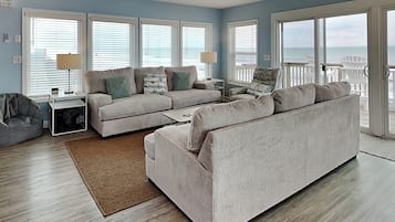 Studio (4 Bedrooms) | Property amenity