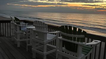 Studio (4 Bedrooms) | Property grounds