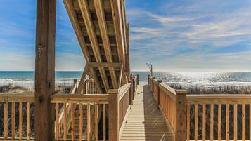 Studio (5 Bedrooms) | Property amenity