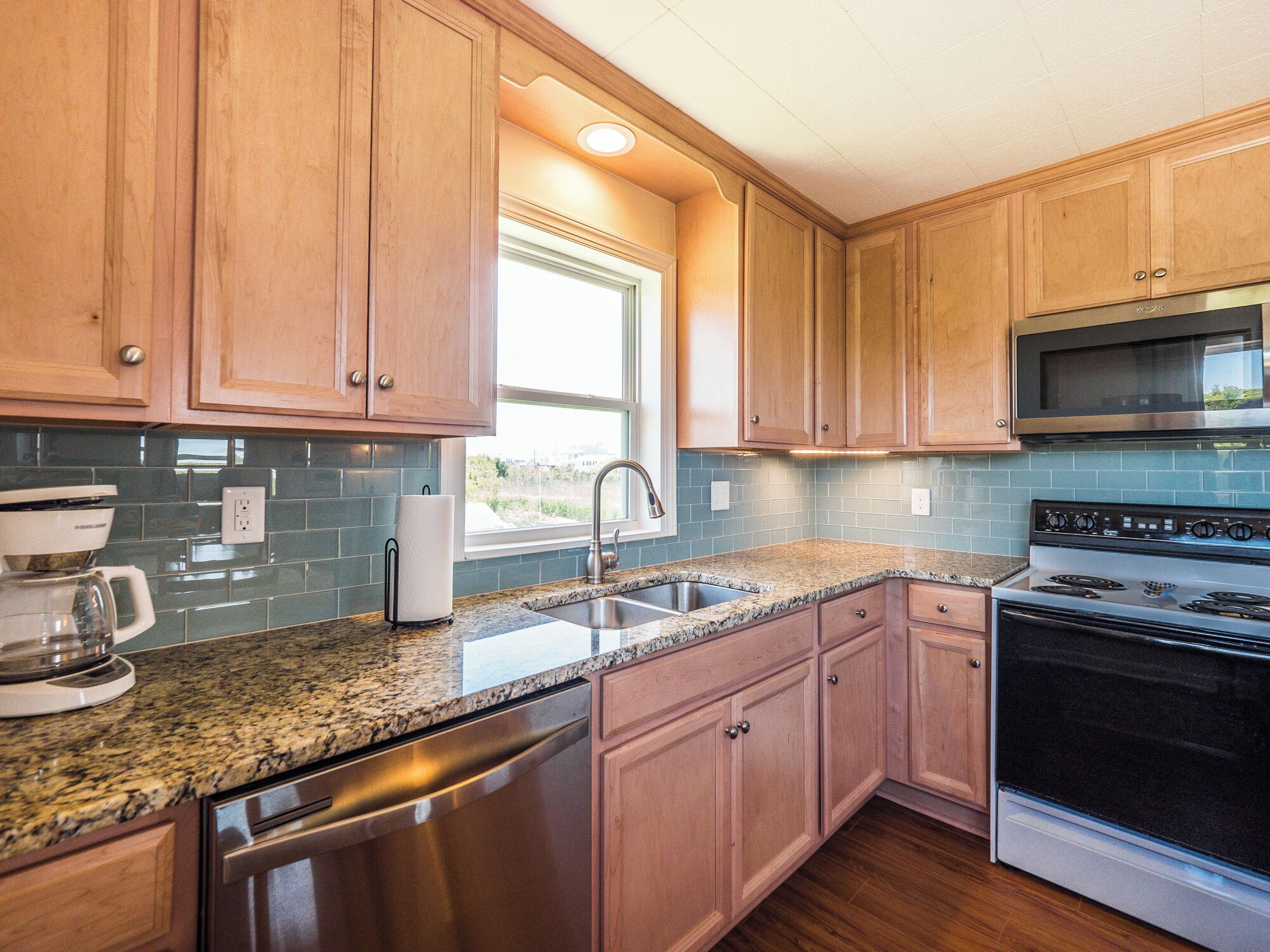 Studio (3 Bedrooms) | Property amenity