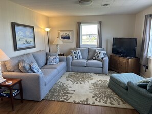 Studio (3 Bedrooms) | Property amenity