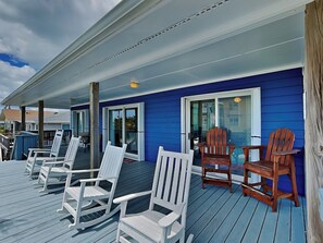 Studio (4 Bedrooms) | Property amenity - Happy Days by Topsail Realty (Holly Ridge)