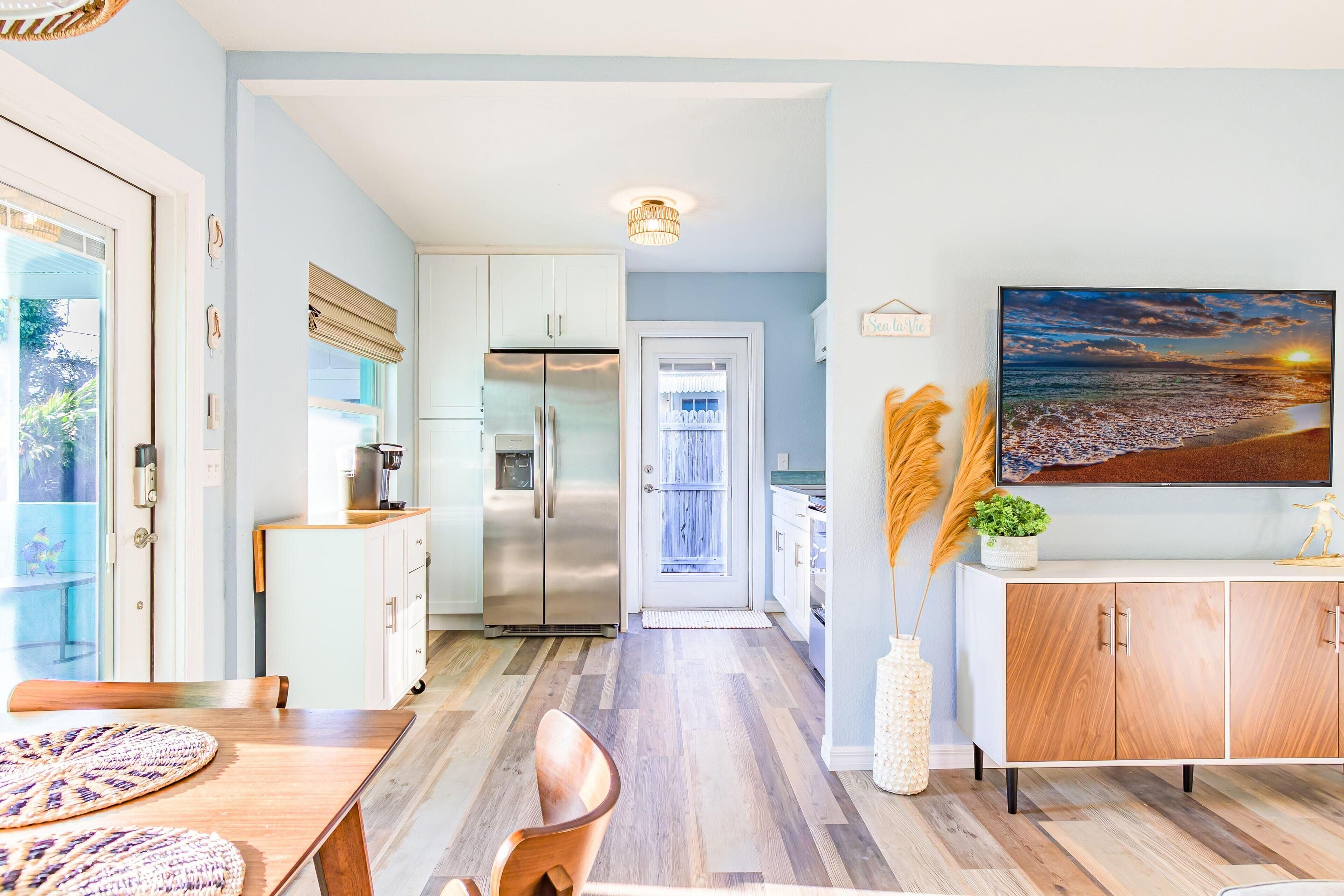 House, 1 King Bed with Sofa bed (Se La Vie) | Private kitchen