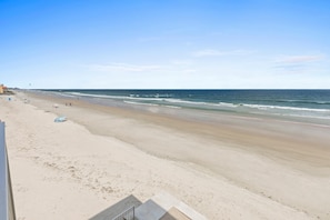 Condo, 1 grand lit et 1 canapé-lit (Sea Coast Gardens II 301) | Plage | Sur la plage