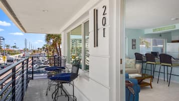 Condo, 1 King Bed with Sofa bed (Crescent Shore 201) | Outdoor dining