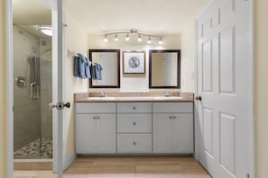 Condo, Multiple Beds (Sunrise 302) | Bathroom