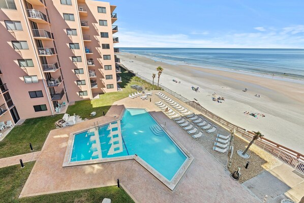 Condo, varias camas (Sunrise 502) | Alberca | Alberca climatizada 