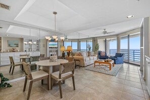 Condo, Multiple Beds (Ebb Tide 806) | Dining