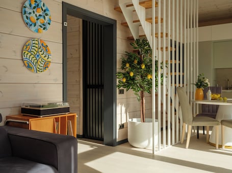 Cabin, Lake View | Living area | Flat-screen TV, offices