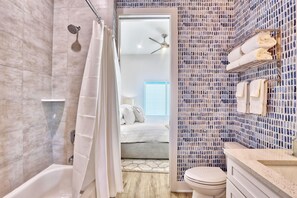 Ferienhaus, Mehrere Betten (Azul Townhomes C1 - Sol Retreat) | Badezimmer